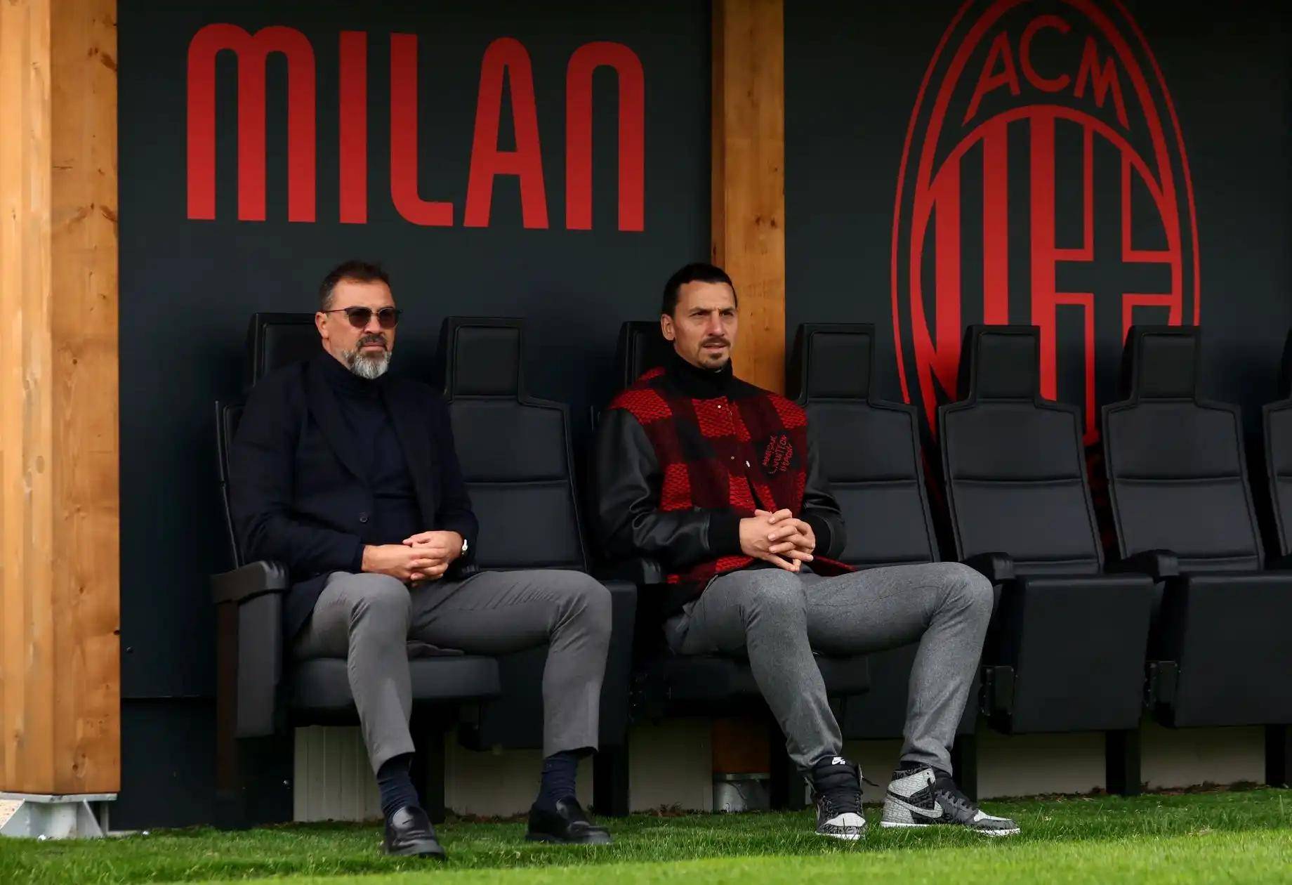 关于AC米兰内部会议纪要流出——冲刺阶段回应争议,欧冠使命明确,团队化学反应显著的信息 关于AC米兰内部会议纪要流出——冲刺阶段回应争议,欧冠使命明确,团队化学反应显著的信息