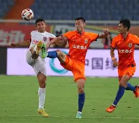 山东泰山迎西甲关键赛，关键时刻内部沟通，赛场秩序良好，数据趋势出现新变化(山东泰山全力迎战海港)