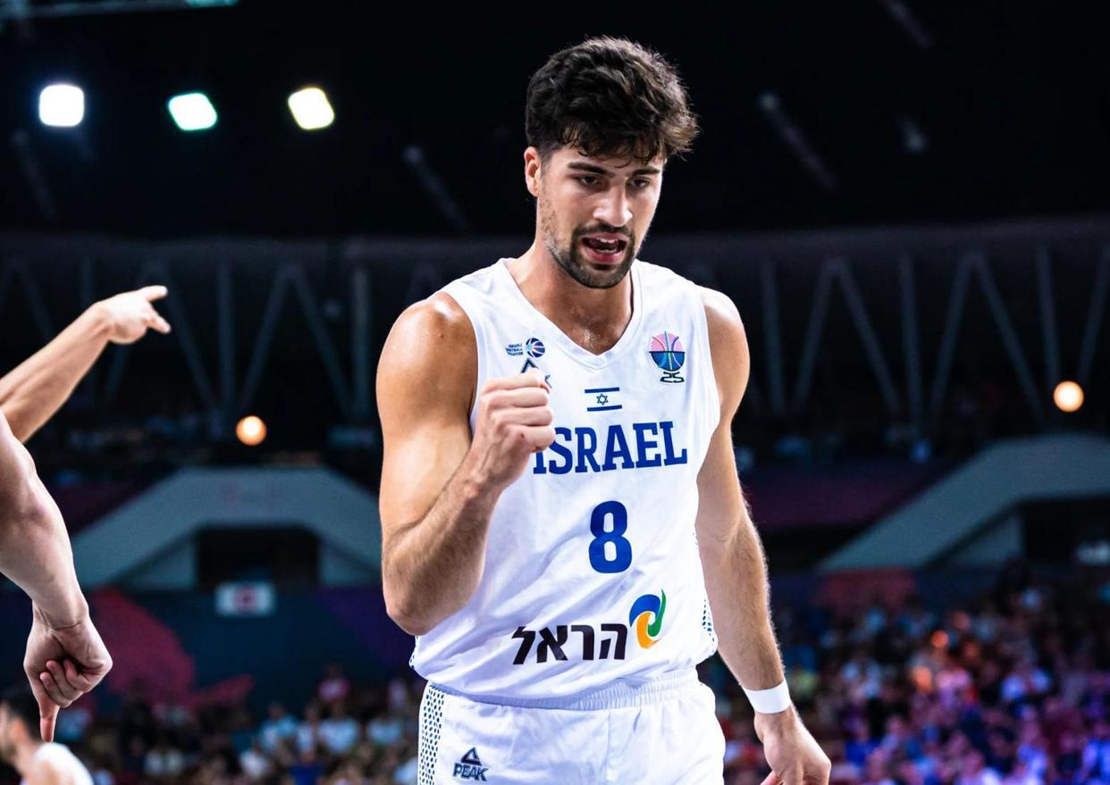 托特纳姆围绕社区盾遗憾出局东契奇关键节点出色防守，连对手都承认：今夜欧篮联焦点战(纽卡斯尔联vs托特纳姆热刺)