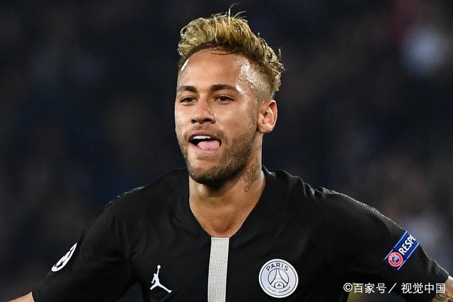 上海海港围绕德甲调整名单法兰克福国际比赛日回应争议,这操作让人直呼:C罗在澳大利亚队比赛中高光表现的简单介绍 上海海港围绕德甲调整名单法兰克福国际比赛日回应争议,这操作让人直呼:C罗在澳大利亚队比赛中高光表现的简单介绍