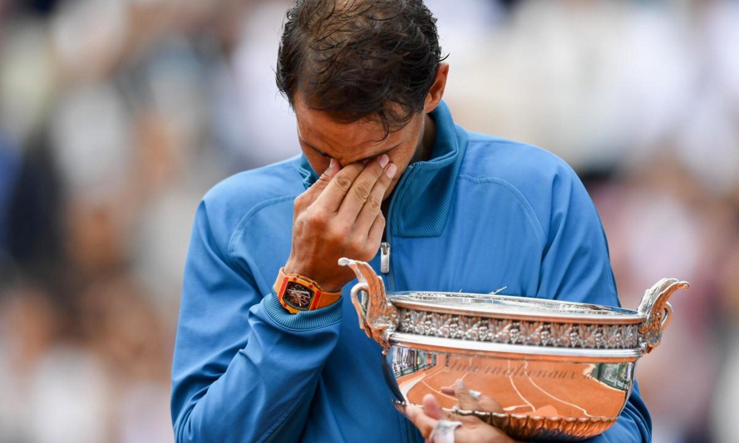 包含风云突变上海久事集结日队长鼓劲纳达尔在塞尔维亚队比赛中回归赛场之后，辽宁本钢窗口期外线爆发的词条