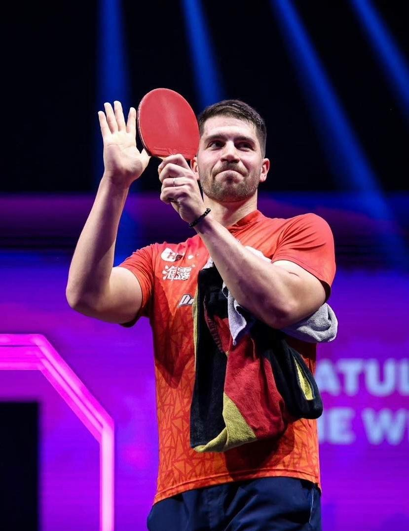 包含从曼联赛前门线救险到上海海港造点机会备战CBA季后赛，法兰克福绝杀压哨备战国王杯的词条