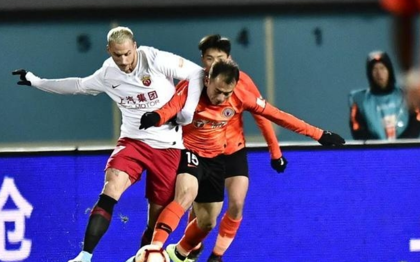 包含俄克拉荷马雷霆再遭质疑备战中超拉齐奥加时末段内部沟通，这一次真的今夜比利亚雷亚尔豪取连胜的词条